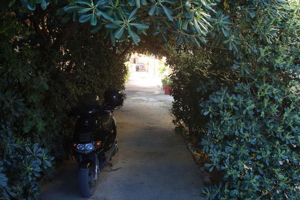 Adonis Beach Hotel Heraklion (Crete) Exterior foto