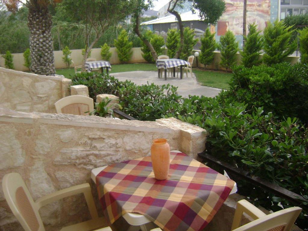 Adonis Beach Hotel Heraklion (Crete) Exterior foto